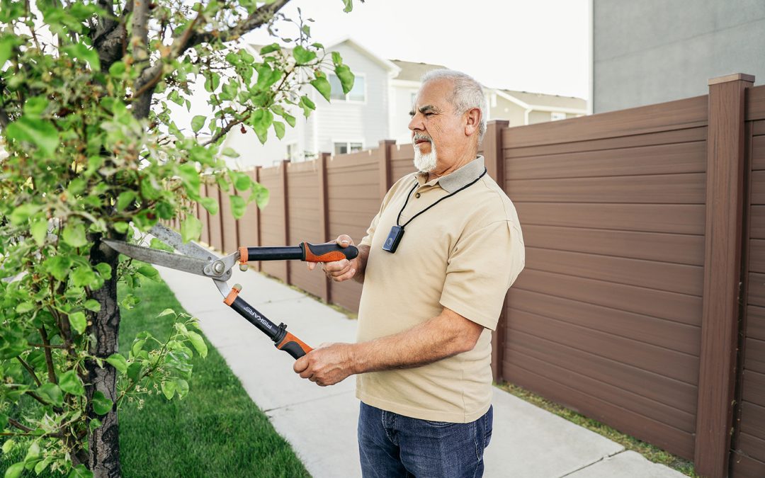 Why Smartphones Aren’t Always Enough for Veteran Safety — and How mPERS Provides Better Peace of Mind