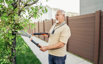 Why Smartphones Aren’t Always Enough for Veteran Safety — and How mPERS Provides Better Peace of Mind